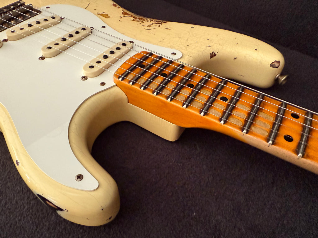 2021 Fender '56 Stratocaster Heavy Relic Ltd. Aged vintage white over Sunburst