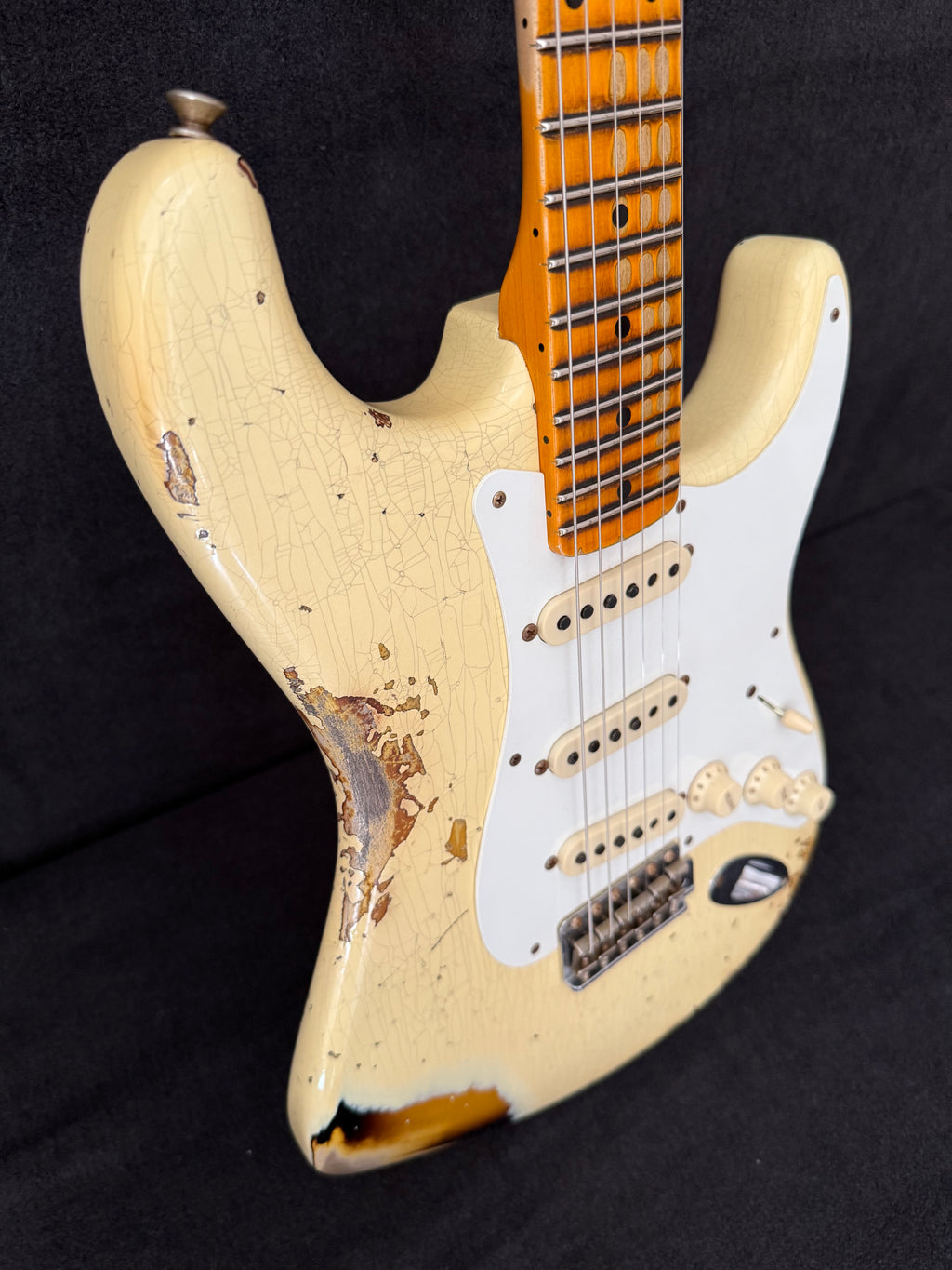 2021 Fender '56 Stratocaster Heavy Relic Ltd. Aged vintage white over Sunburst