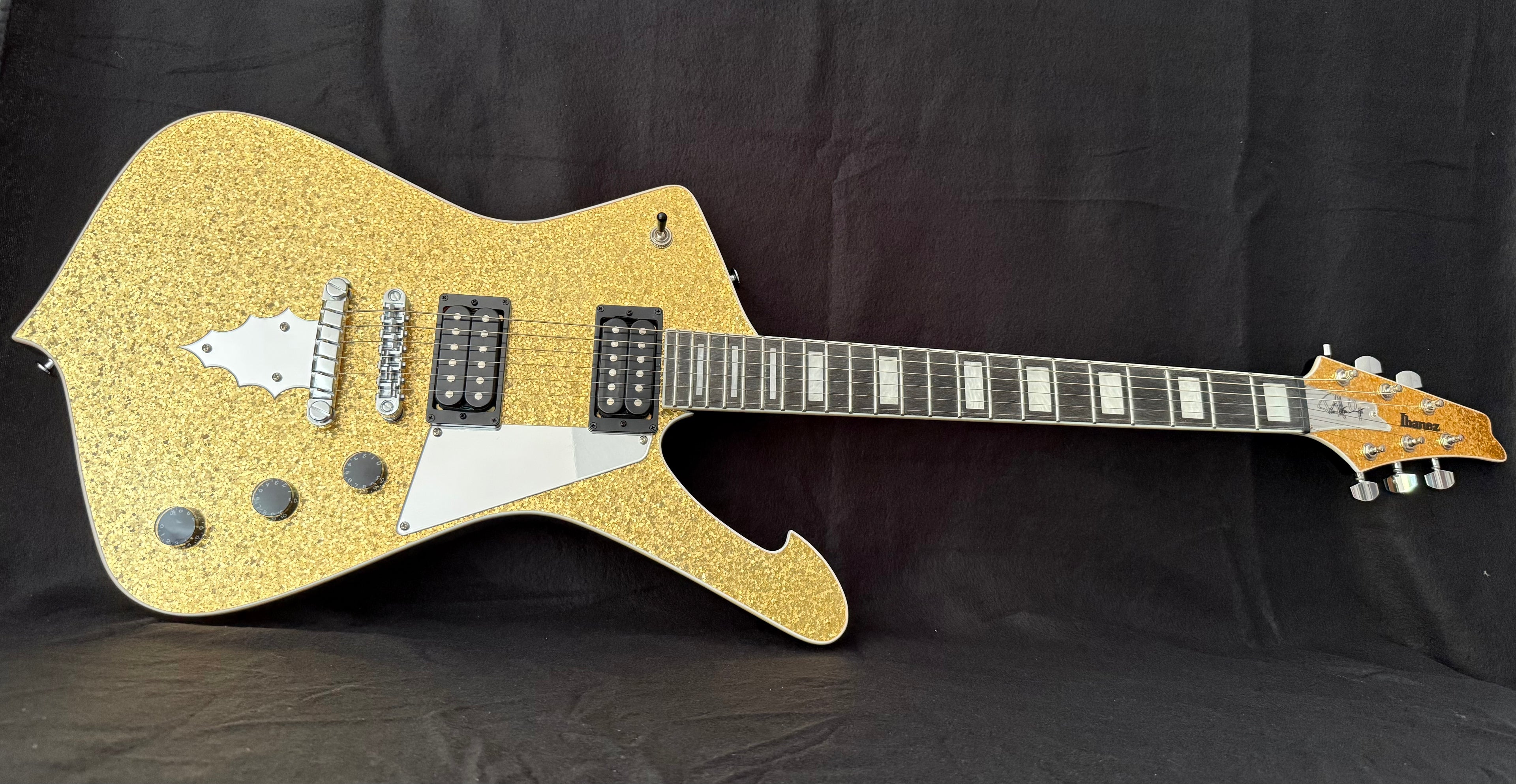 2023 Ibanez Iceman Paul Stanley Signature Sparkle Gold (PS60-SGL)
