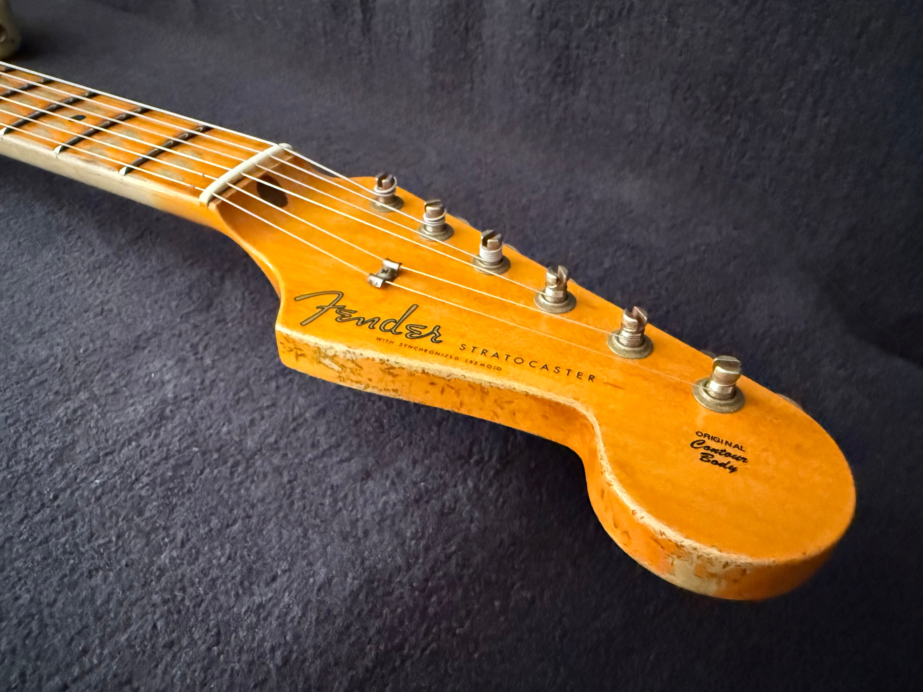 2021 Fender '56 Stratocaster Heavy Relic Ltd. Aged vintage white over Sunburst