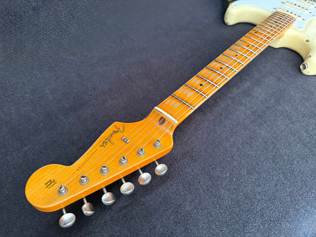 2021 Fender '56 Stratocaster Heavy Relic Ltd. Aged vintage white over Sunburst