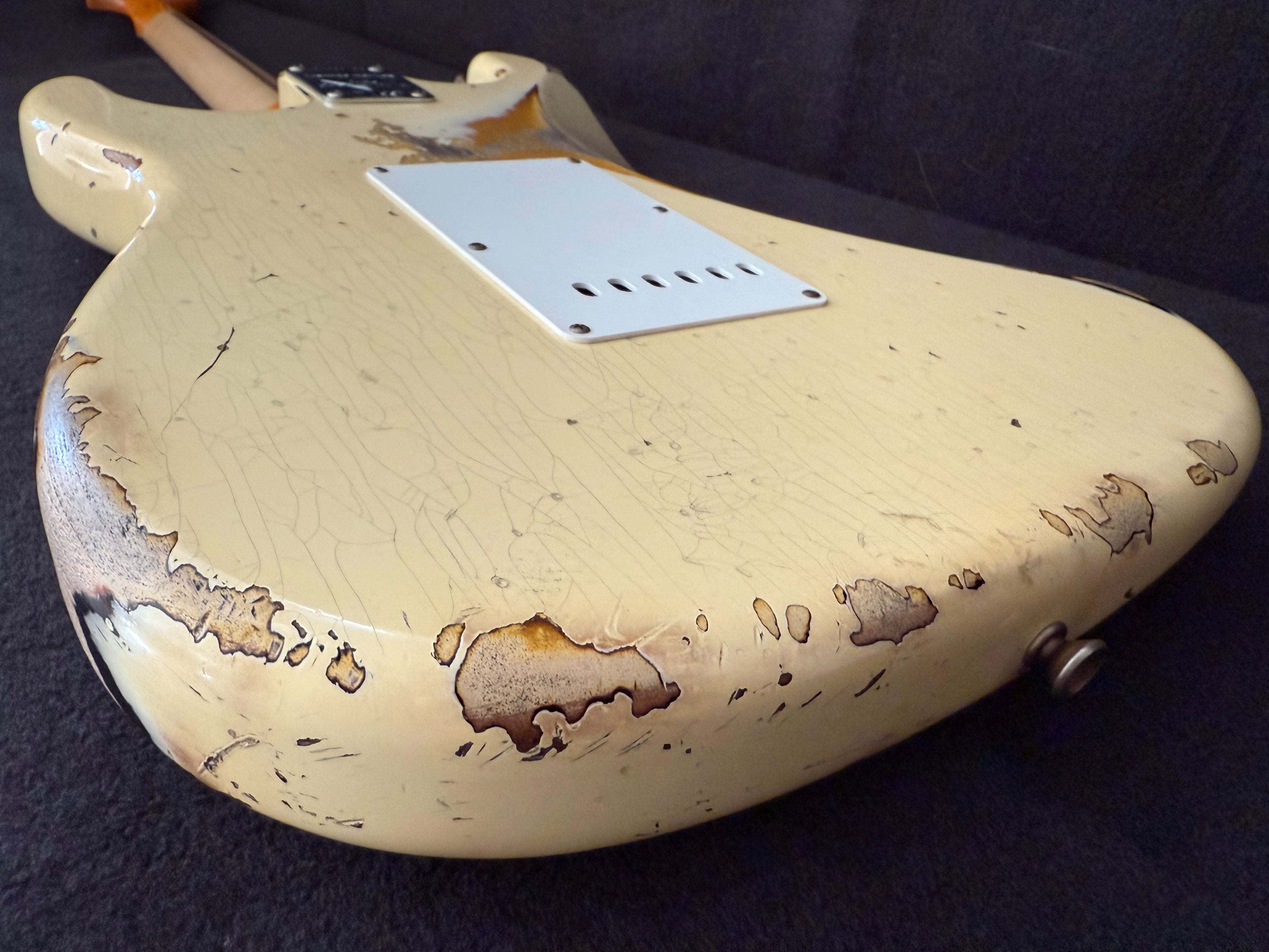 2021 Fender '56 Stratocaster Heavy Relic Ltd. Aged vintage white over Sunburst