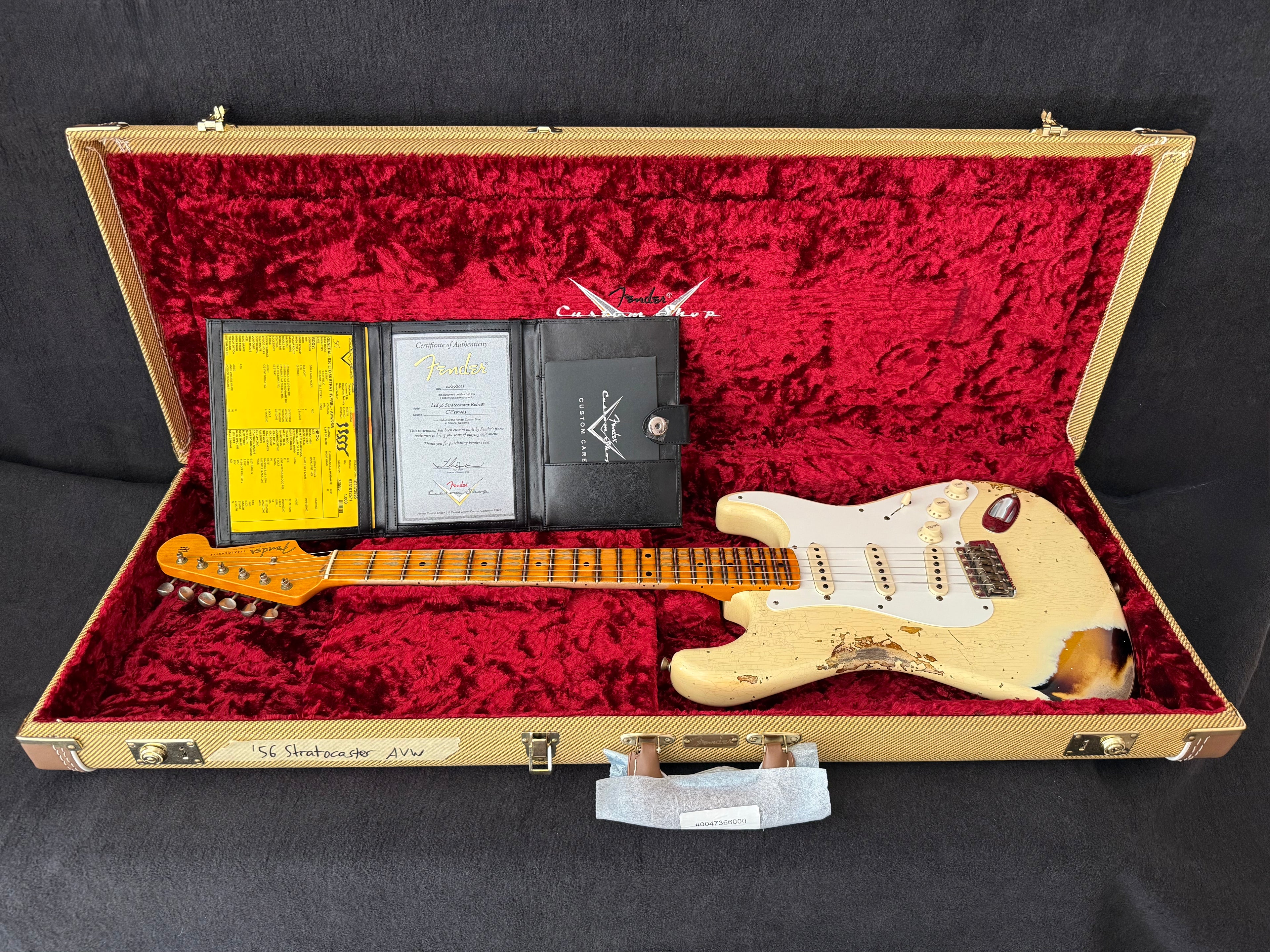 2021 Fender '56 Stratocaster Heavy Relic Ltd. Aged vintage white over Sunburst