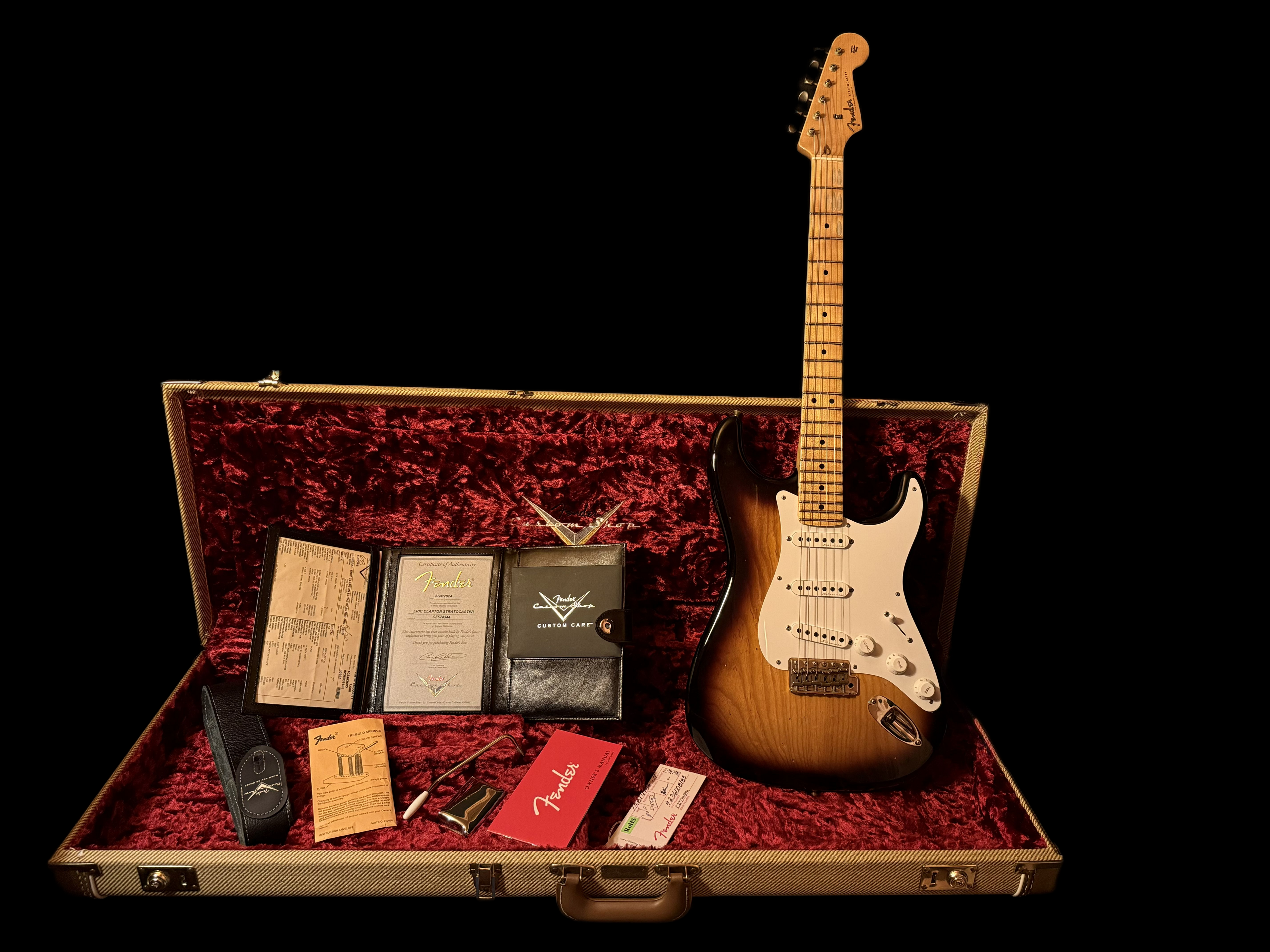 2024 Fender Stratocaster Eric Clapton Signature Journeyman Relic 2Tone Sunburst