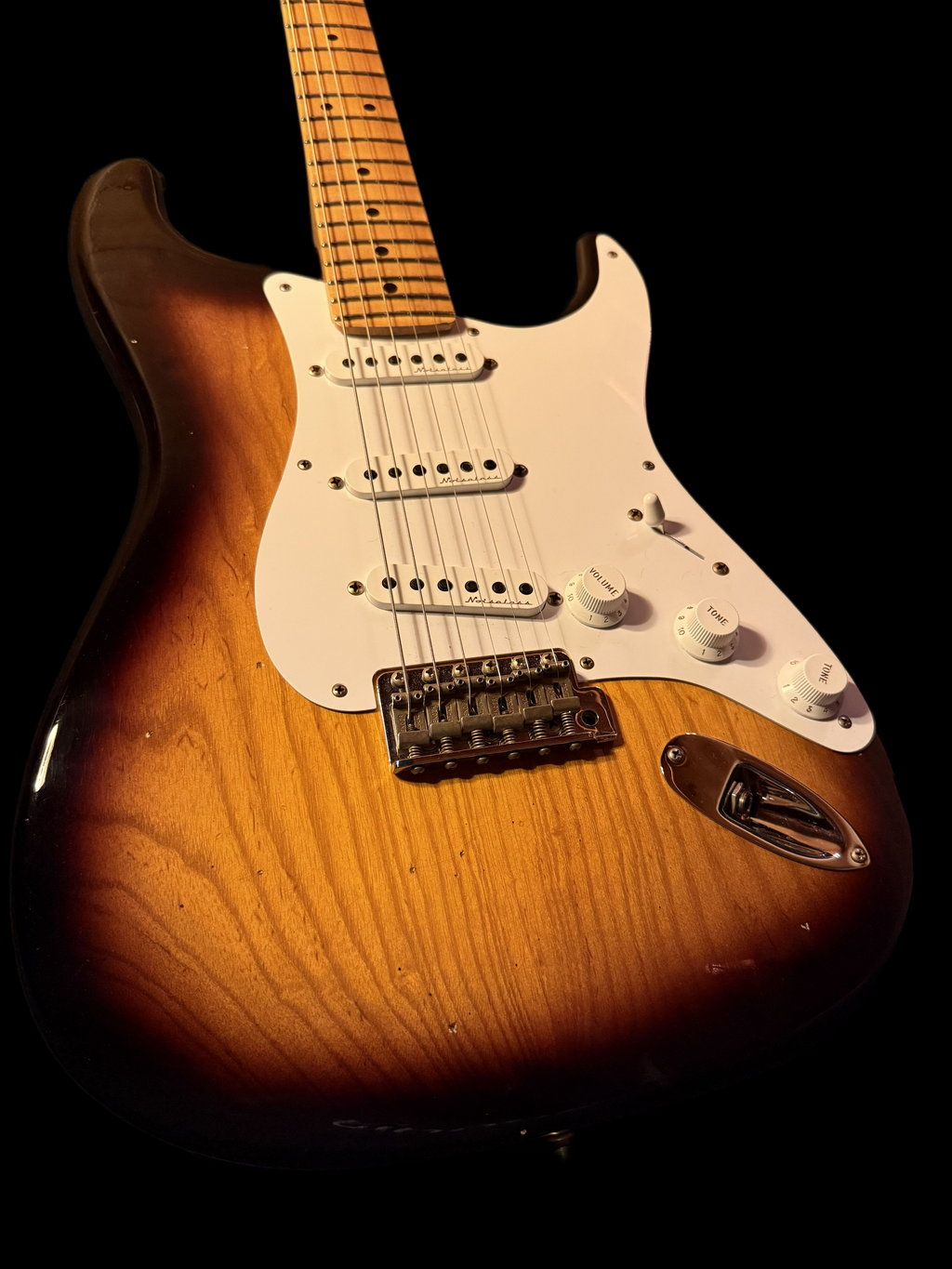 2024 Fender Stratocaster Eric Clapton Signature Journeyman Relic 2Tone Sunburst