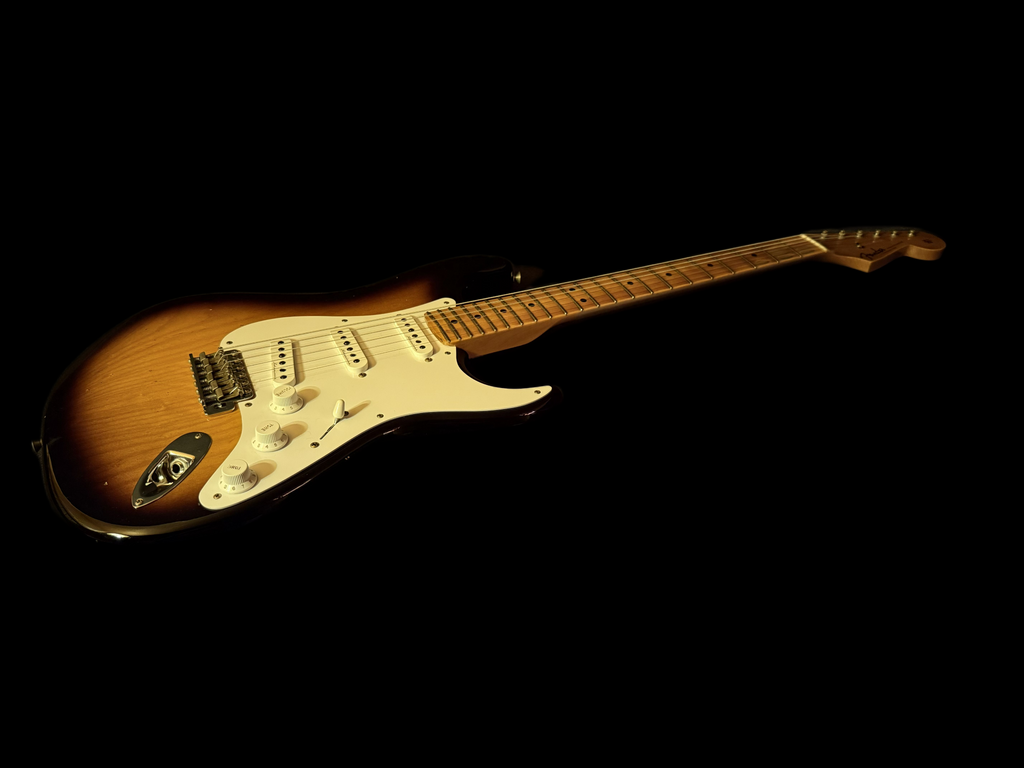 2024 Fender Stratocaster Eric Clapton Signature Journeyman Relic 2Tone Sunburst