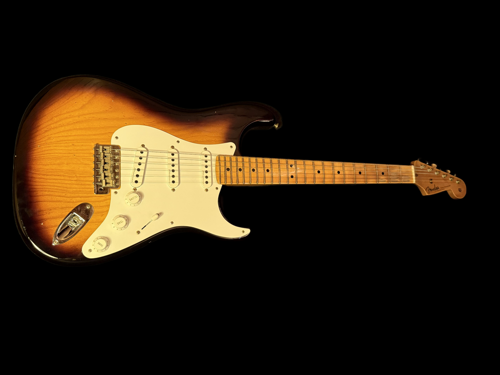 2024 Fender Stratocaster Eric Clapton Signature Journeyman Relic 2Tone Sunburst