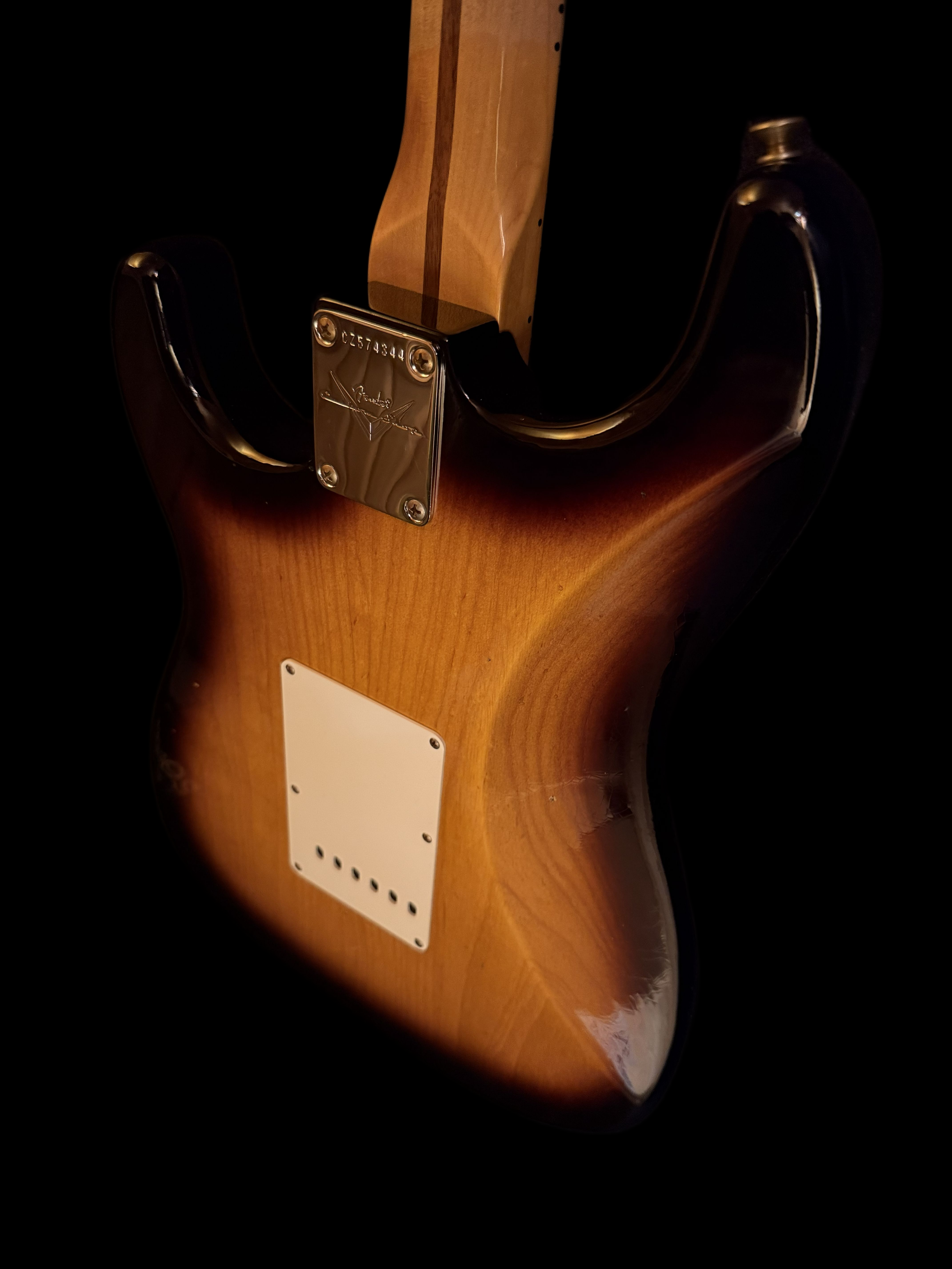 2024 Fender Stratocaster Eric Clapton Signature Journeyman Relic 2Tone Sunburst