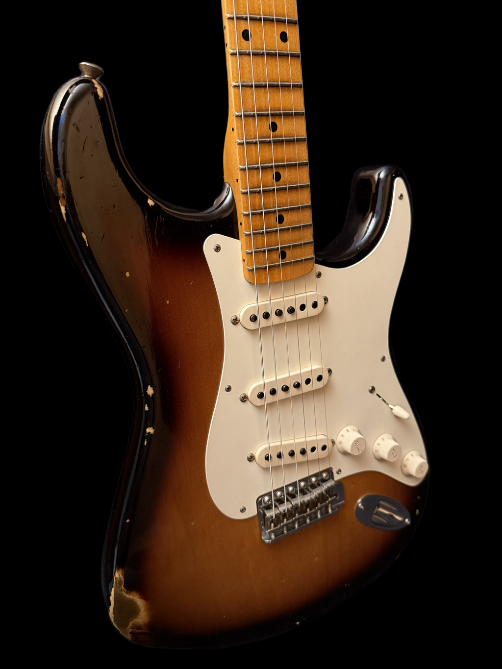 2019 Fender `56 Stratocaster Relic 2Tone Sunburst Ash Body