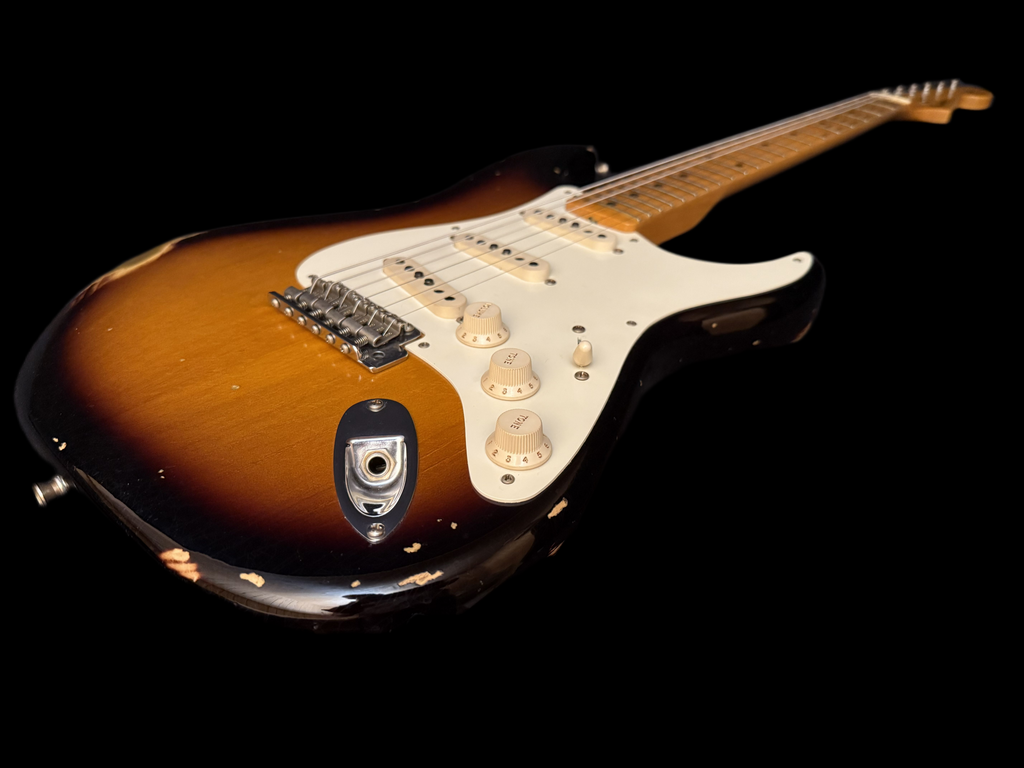 2019 Fender `56 Stratocaster Relic 2Tone Sunburst Ash Body