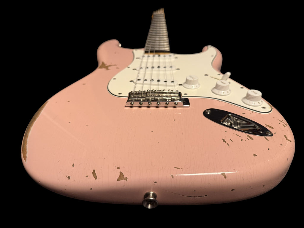 2020 Fender Custom Shop '65 Stratocaster Relic Shell Pink RW 3,4kg