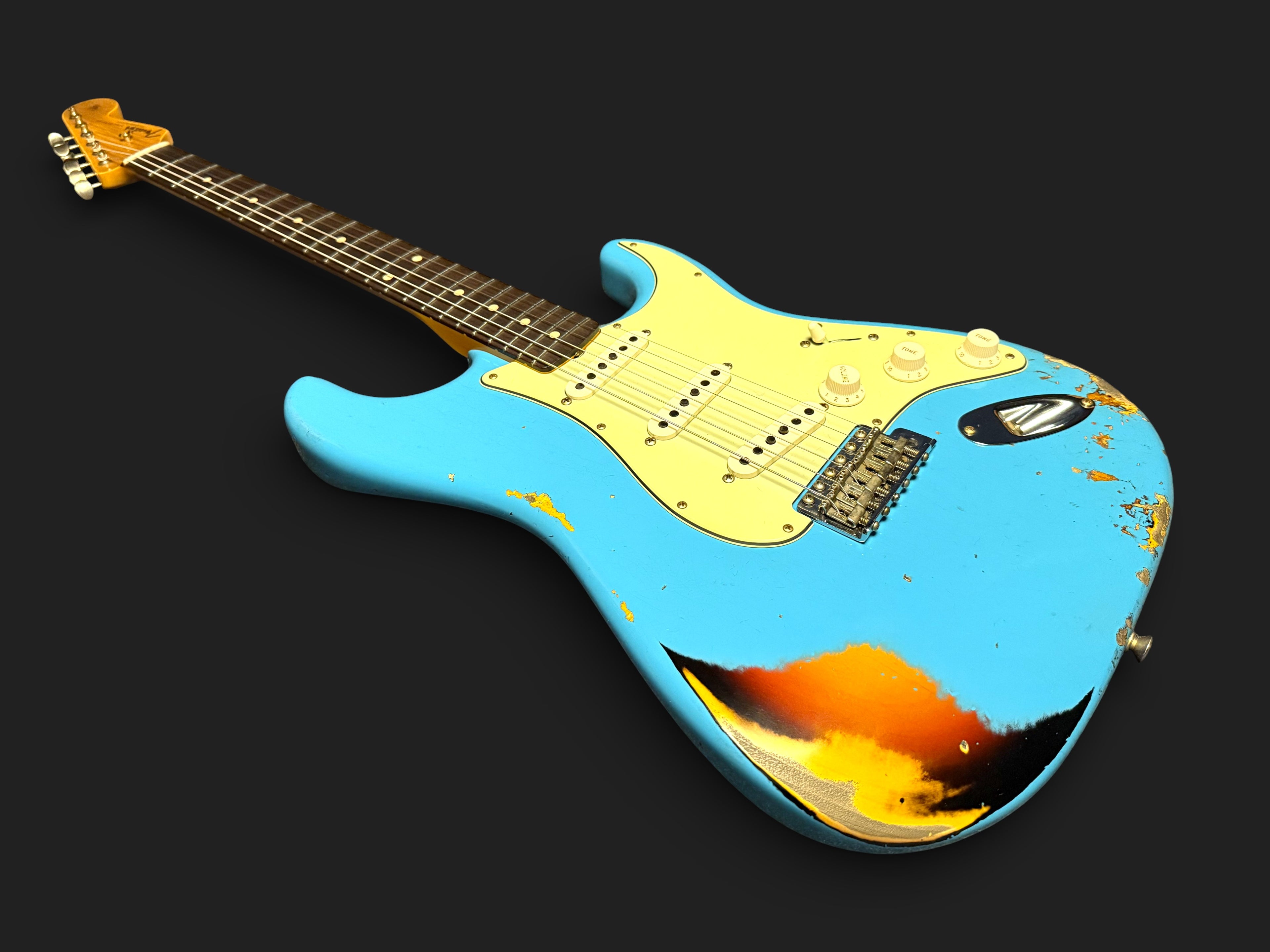 NEUWARE Fender Custom Shop '61 Stratocaster Heavy Relic Wildwood Faded Taos Tourqoise over Sunburst 3,3kg