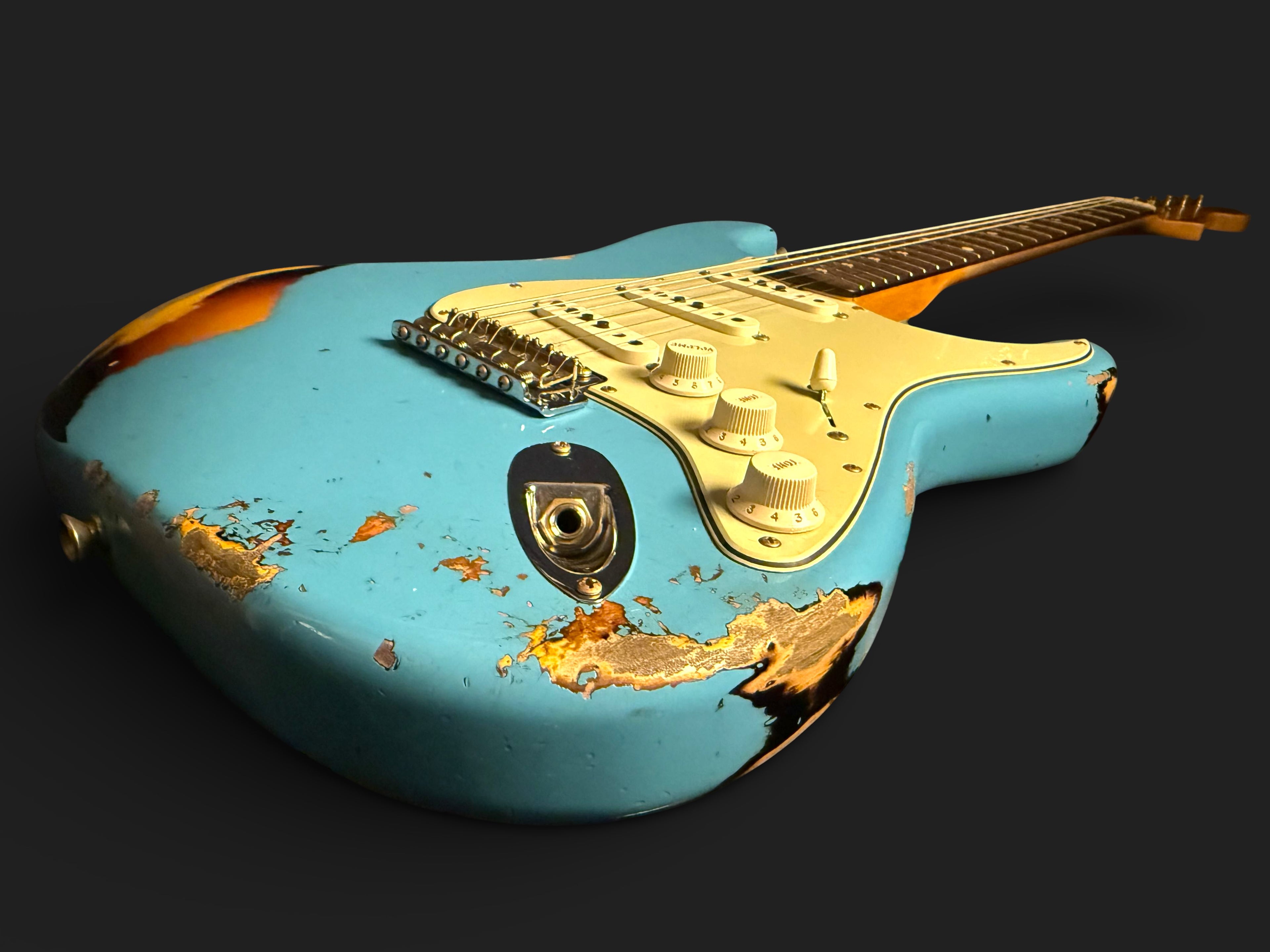 NEUWARE Fender Custom Shop '61 Stratocaster Heavy Relic Wildwood Faded Taos Tourqoise over Sunburst 3,3kg