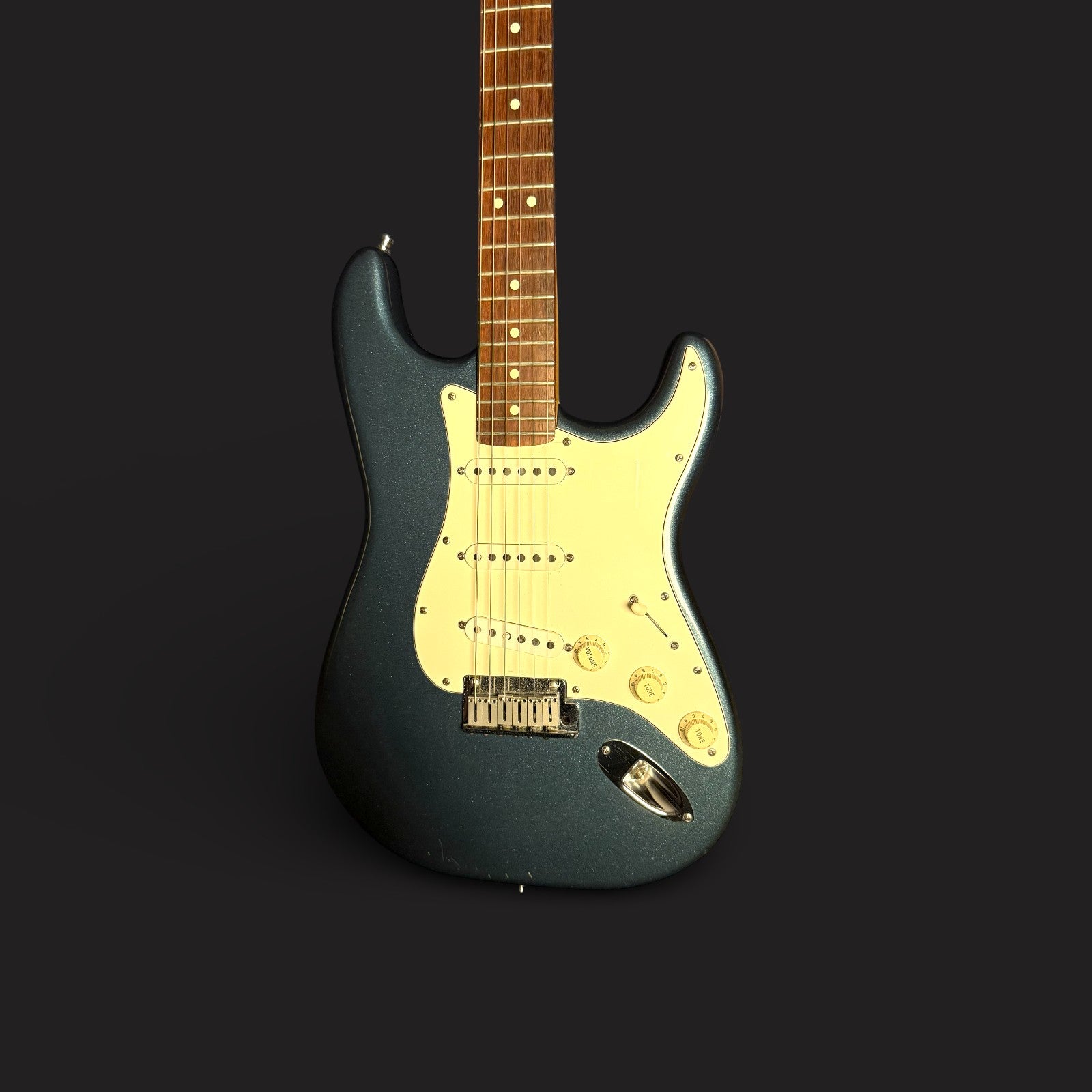 1987 American Standard Stratocaster Gun Metal Blue Metallic 3,5kg