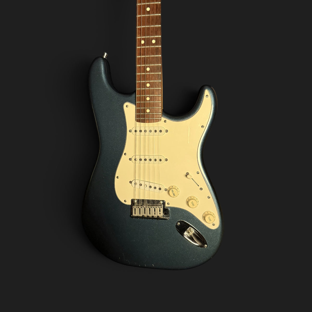 1987 American Standard Stratocaster • Gun Metal Blue Metallic • 3,5kg