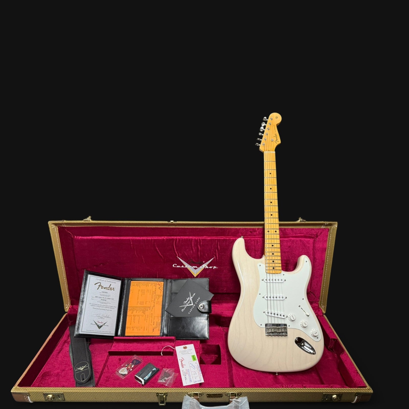 2023 Fender Custom Shop Vintage Custom ‘55 Stratocaster Hardtail NOS/CC – Time Capsule Aged White Blonde – 3,1kg