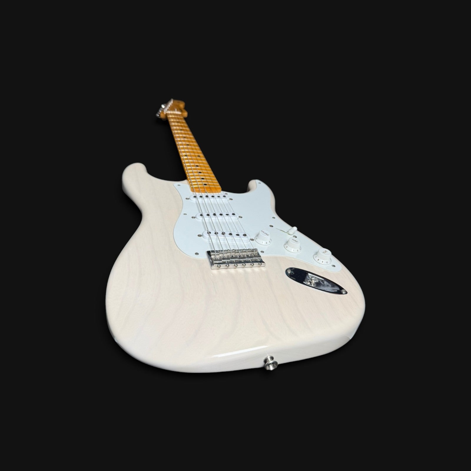 2023 Fender Custom Shop Vintage Custom ‘55 Stratocaster Hardtail NOS/CC – Time Capsule Aged White Blonde – 3,1kg