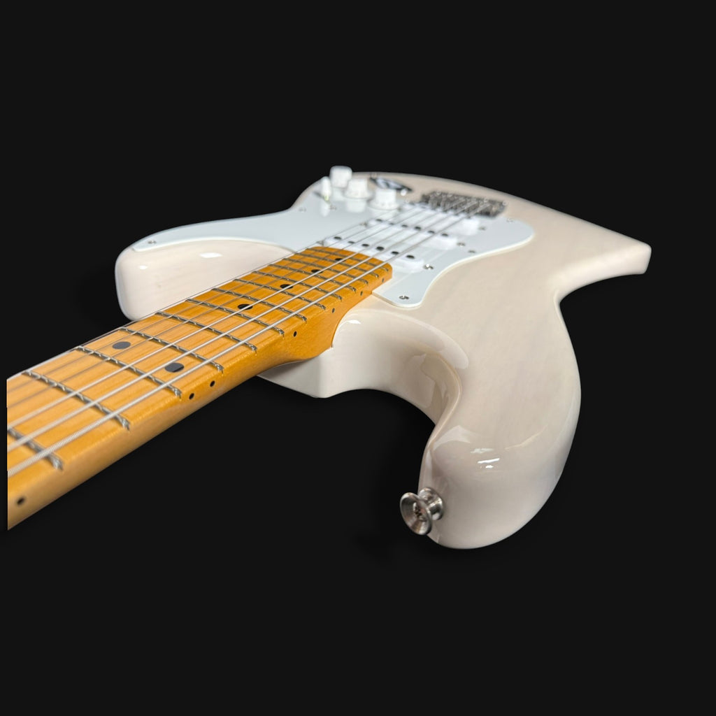 2023 Fender Custom Shop Vintage Custom ‘55 Stratocaster Hardtail NOS/CC – Time Capsule Aged White Blonde – 3,1kg