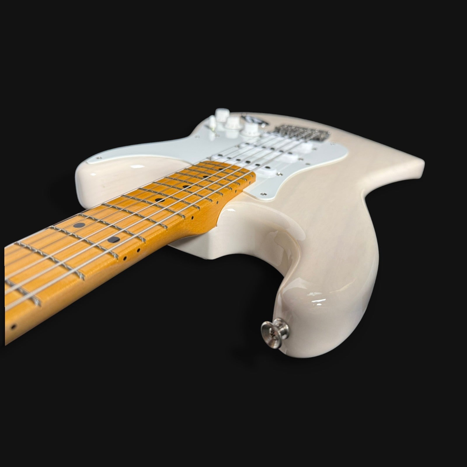 2023 Fender Custom Shop Vintage Custom ‘55 Stratocaster Hardtail NOS/CC – Time Capsule Aged White Blonde – 3,1kg