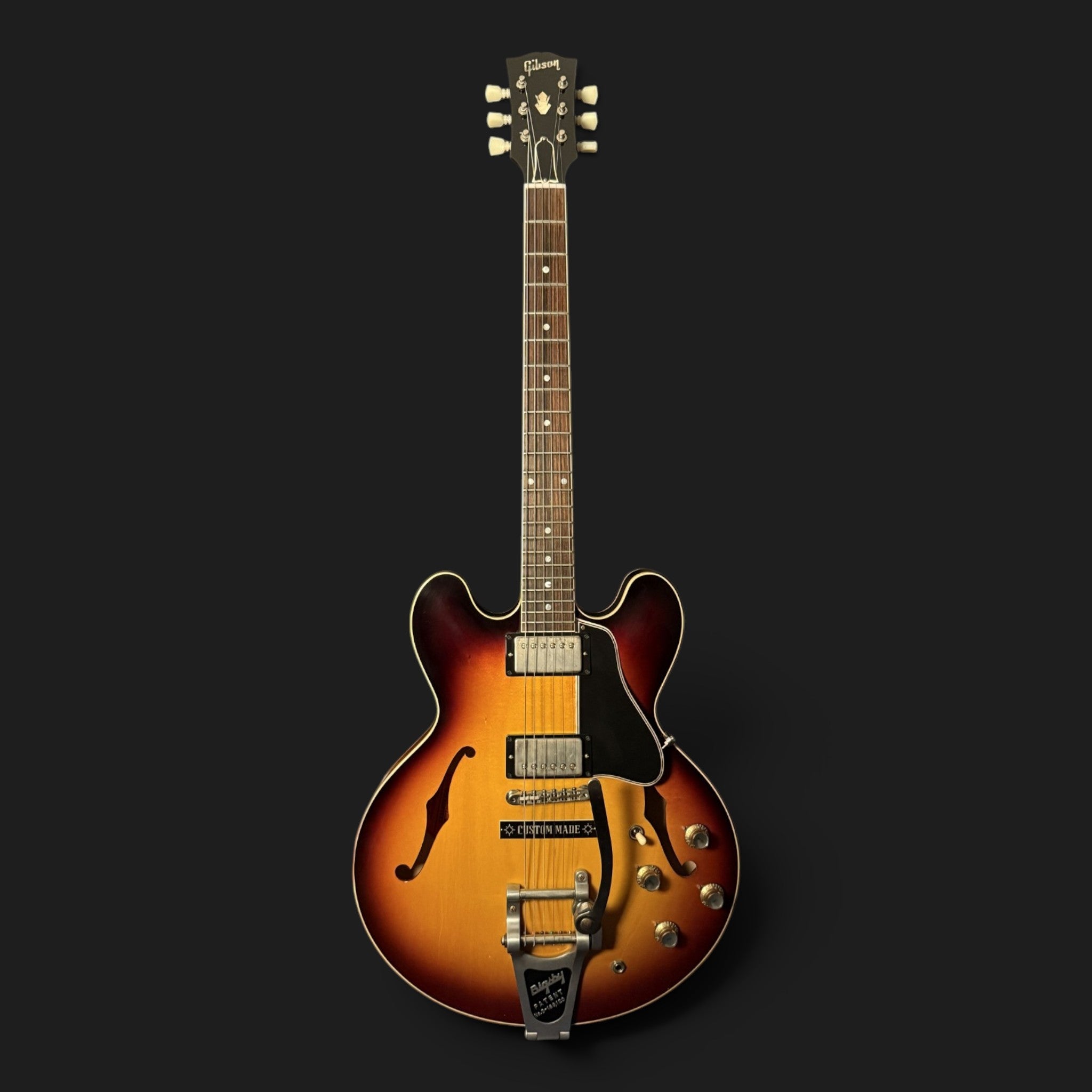 2022 Gibson Custom Shop 1961 ES-335 Reissue VOS • Factory Bigsby • Vintage Burst • Demo • 3,85 kg