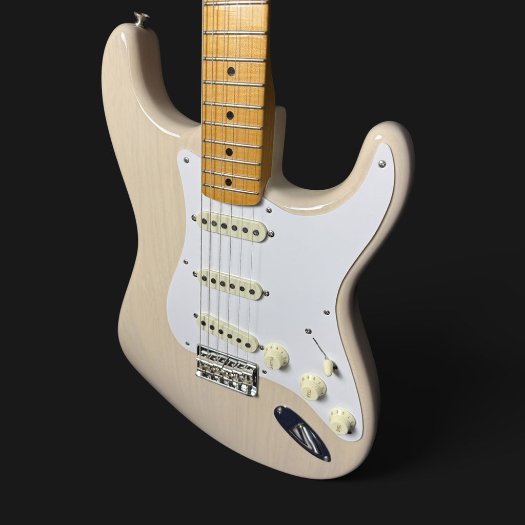 2023 Fender Custom Shop Vintage Custom ‘55 Stratocaster Hardtail NOS/CC • Time Capsule • Aged White Blonde • lightly flamed Neck • 3,3kg
