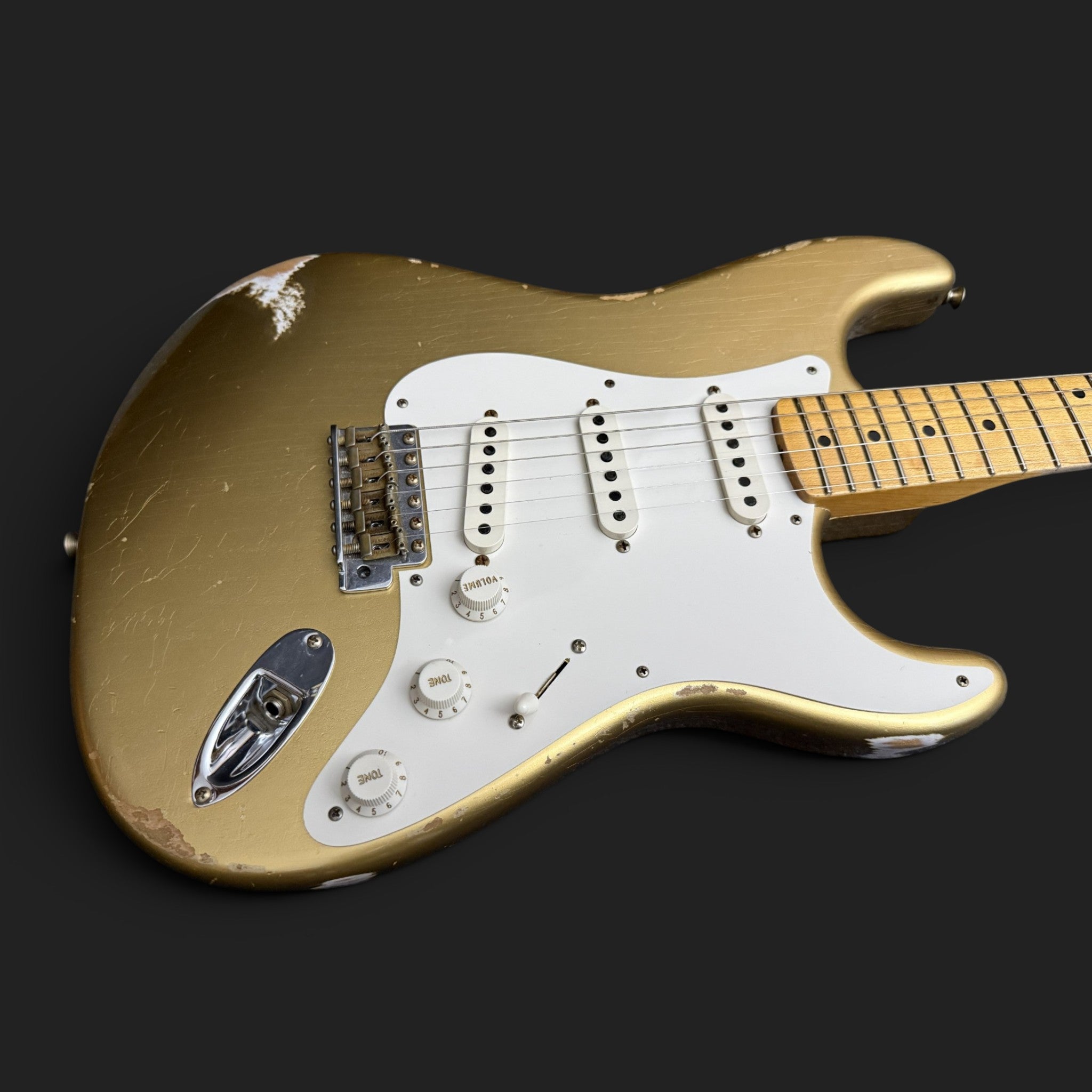 2022 Fender Custom Shop '57 Stratocaster Relic - Aged HLE Gold - HW '57 Pickups - 3,4kg