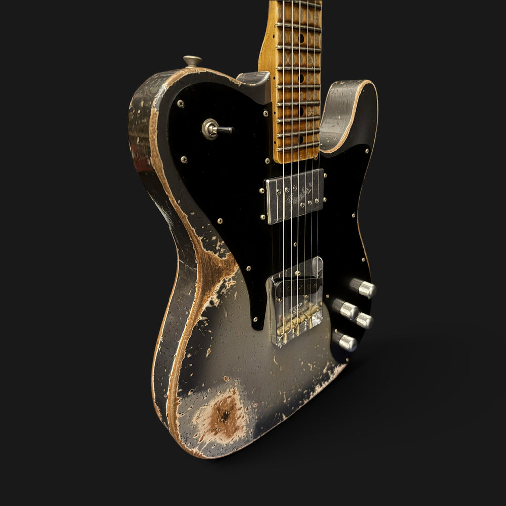 2026 Fender Custom Shop Limited Edition Telecaster Custom Super Heavy Relic • Aged Inca Silver with Aged Charcoal Frost Burst • CuNiFe Humbucker • 3,45 kg