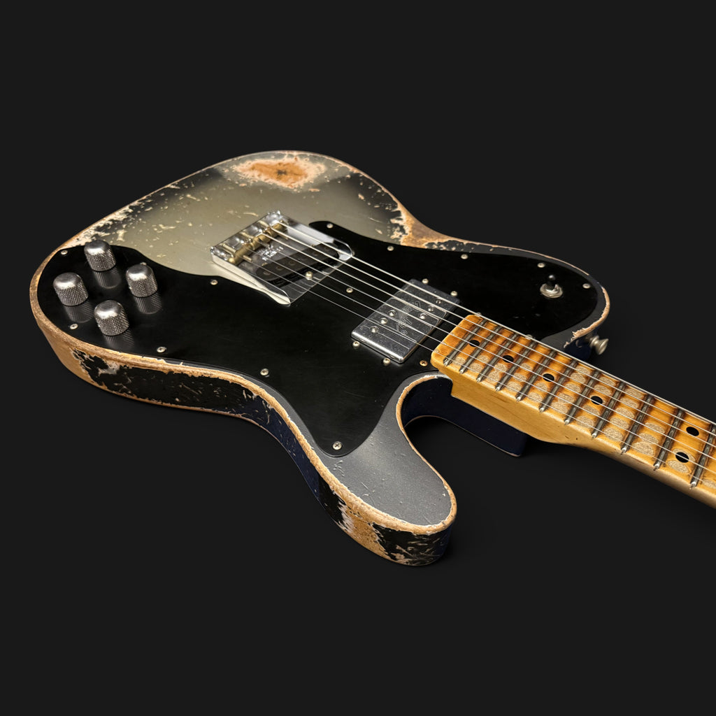 2026 Fender Custom Shop Limited Edition Telecaster Custom Super Heavy Relic • Aged Inca Silver with Aged Charcoal Frost Burst • CuNiFe Humbucker • 3,45 kg
