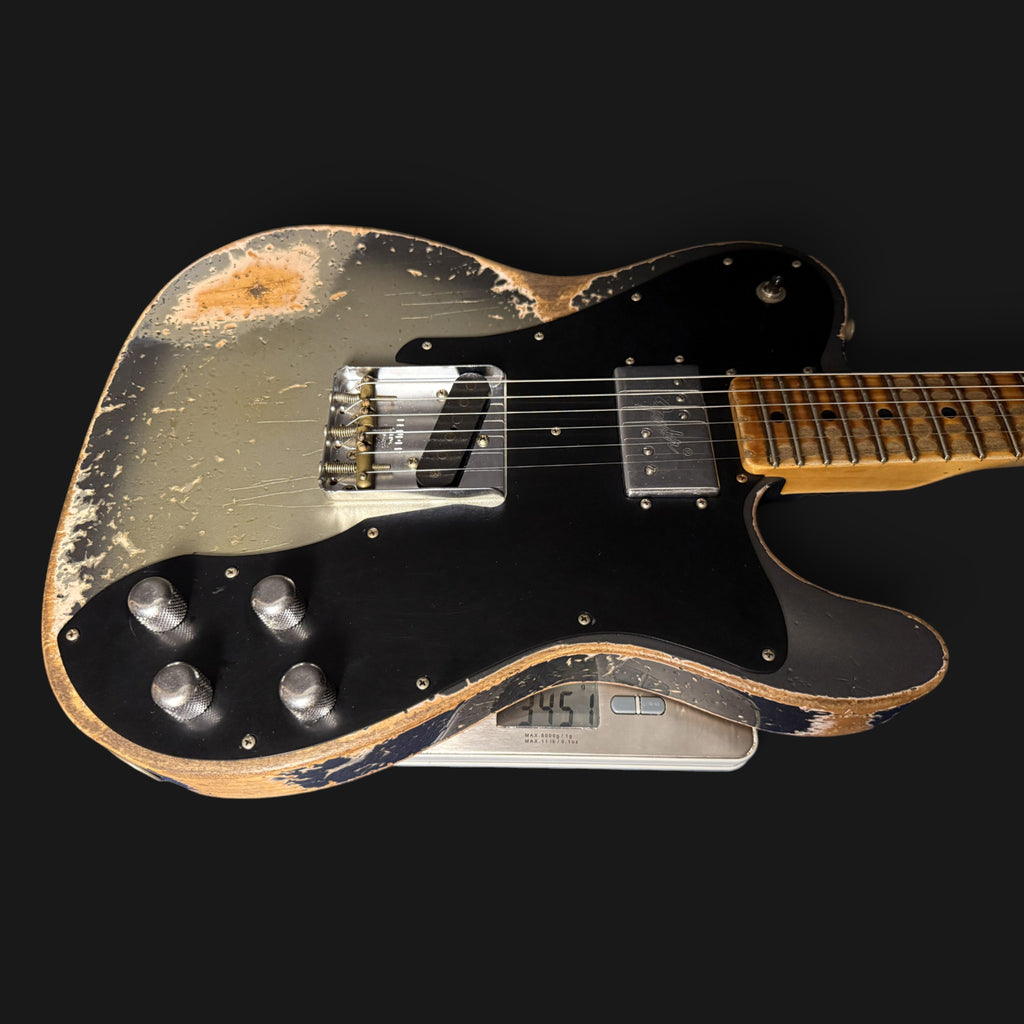 2026 Fender Custom Shop Limited Edition Telecaster Custom Super Heavy Relic • Aged Inca Silver with Aged Charcoal Frost Burst • CuNiFe Humbucker • 3,45 kg