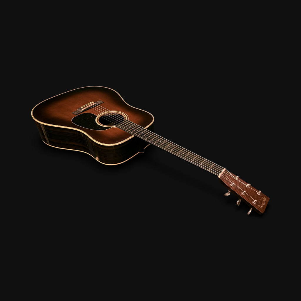 2022 Martin Custom Shop Expert D-28 Authentic 1937 • Ambertone Burst • Vintage Low Gloss • Stage 1 Aging • Hand Selected Musikhaus Hermann • 2,06kg
