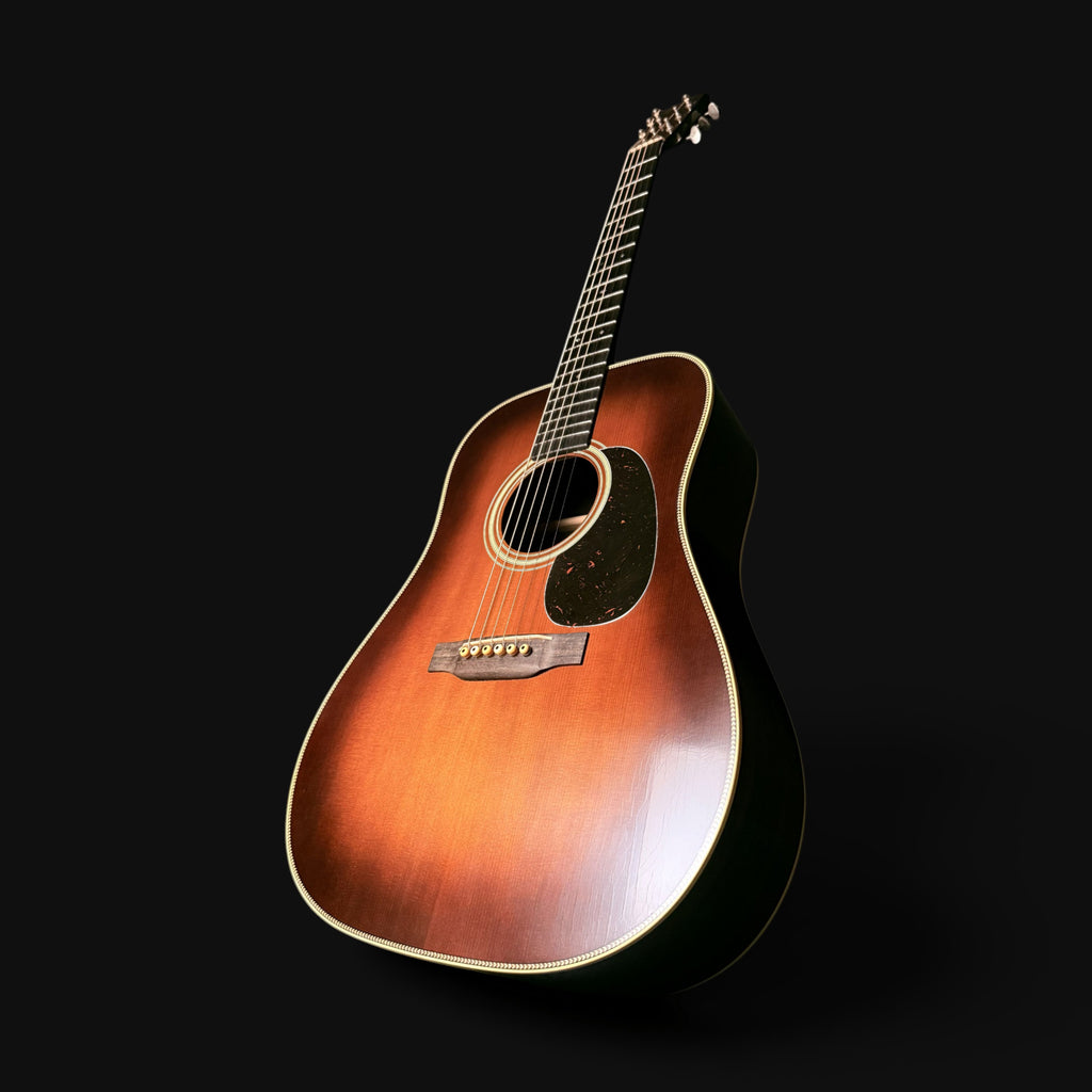 2022 Martin Custom Shop Expert D-28 Authentic 1937 • Ambertone Burst • Vintage Low Gloss • Stage 1 Aging • Hand Selected Musikhaus Hermann • 2,06kg