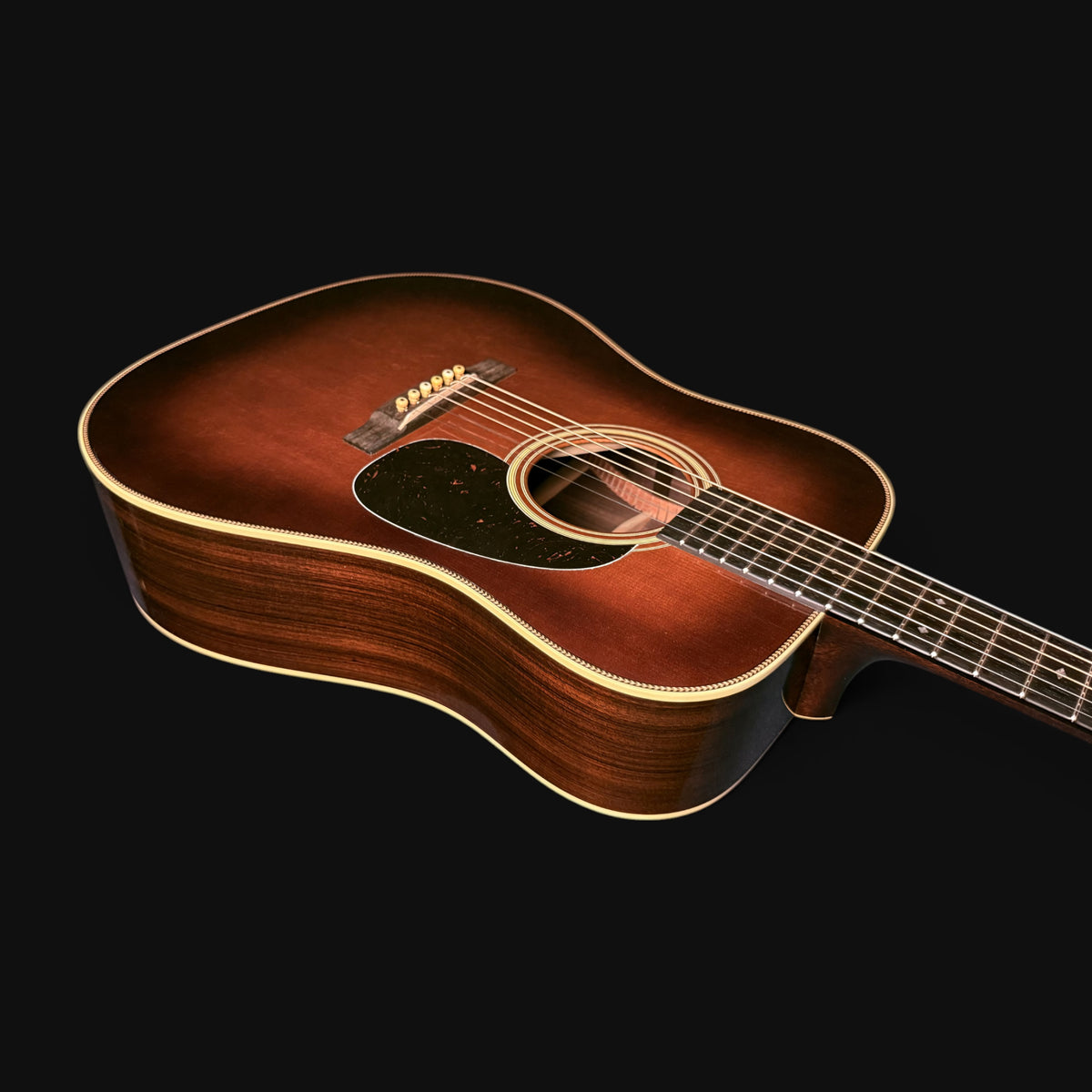 2022 Martin Custom Shop Expert D-28 Authentic 1937 • Ambertone Burst • Vintage Low Gloss • Stage 1 Aging • Hand Selected Musikhaus Hermann • 2,06kg