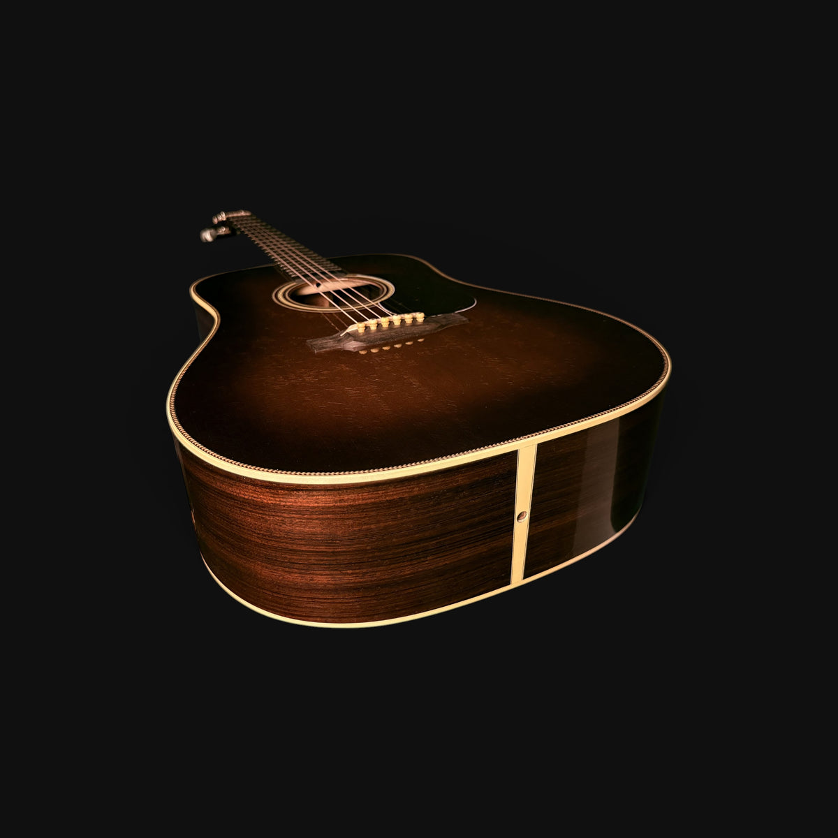 2022 Martin Custom Shop Expert D-28 Authentic 1937 • Ambertone Burst • Vintage Low Gloss • Stage 1 Aging • Hand Selected Musikhaus Hermann • 2,06kg